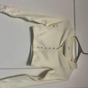 Like new Urban Outfitters long sleeve crop size xs